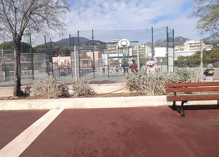 Menton Park Apartment